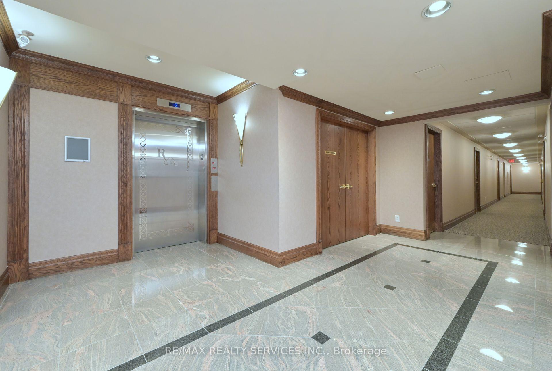 Photo 3 of Unit 305, 65 Via Rosedale, Brampton, Sandringham-Wellington — HOMEH