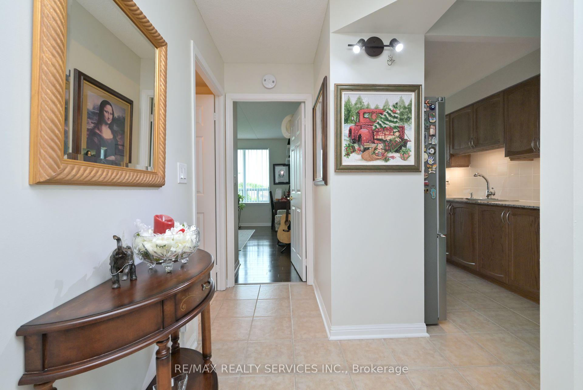 Photo 6 of Unit 305, 65 Via Rosedale, Brampton, Sandringham-Wellington — HOMEH