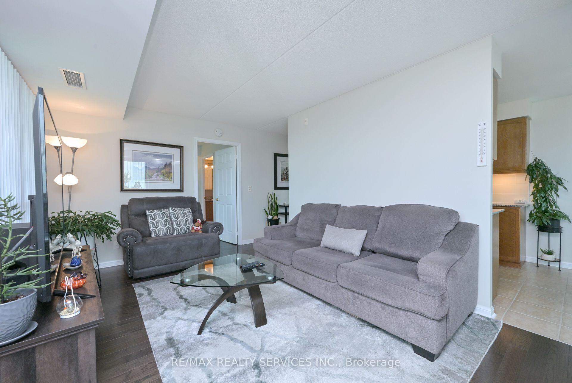 Photo 16 of Unit 305, 65 Via Rosedale, Brampton, Sandringham-Wellington — HOMEH