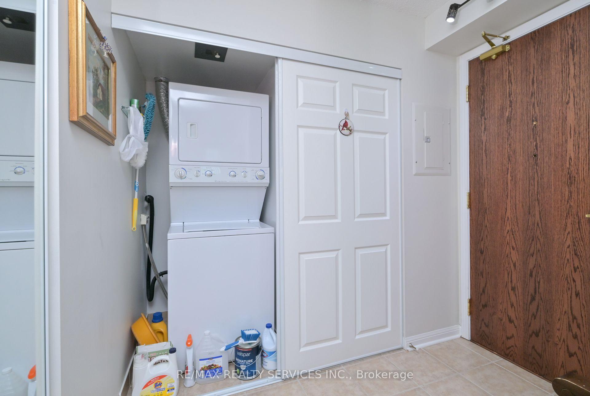 Photo 18 of Unit 305, 65 Via Rosedale, Brampton, Sandringham-Wellington — HOMEH