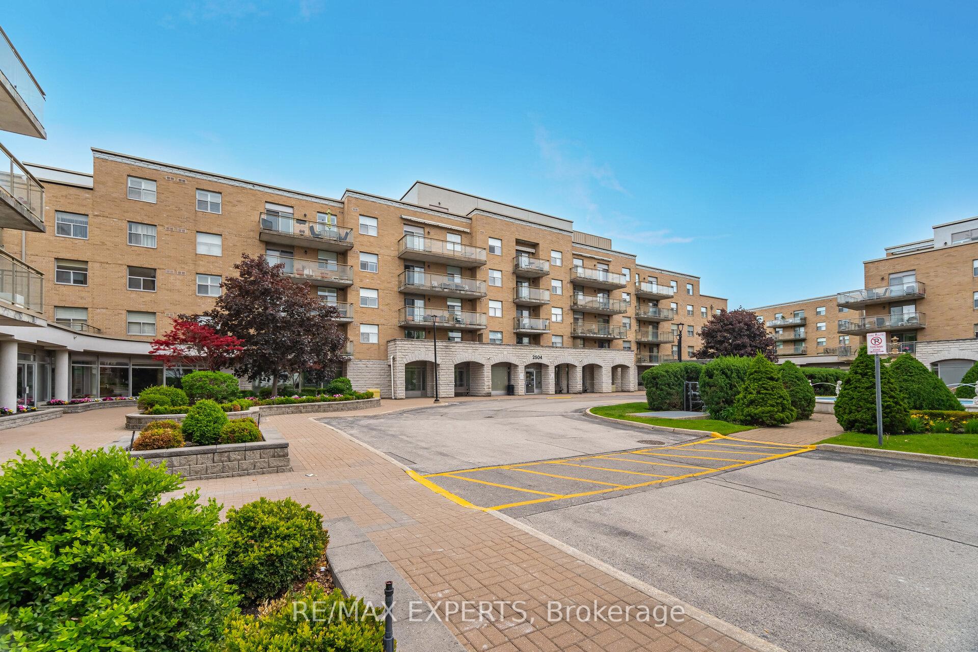 Photo 1 of Unit 312, 2504 Rutherford Road, Vaughan, Maple — HOMEH