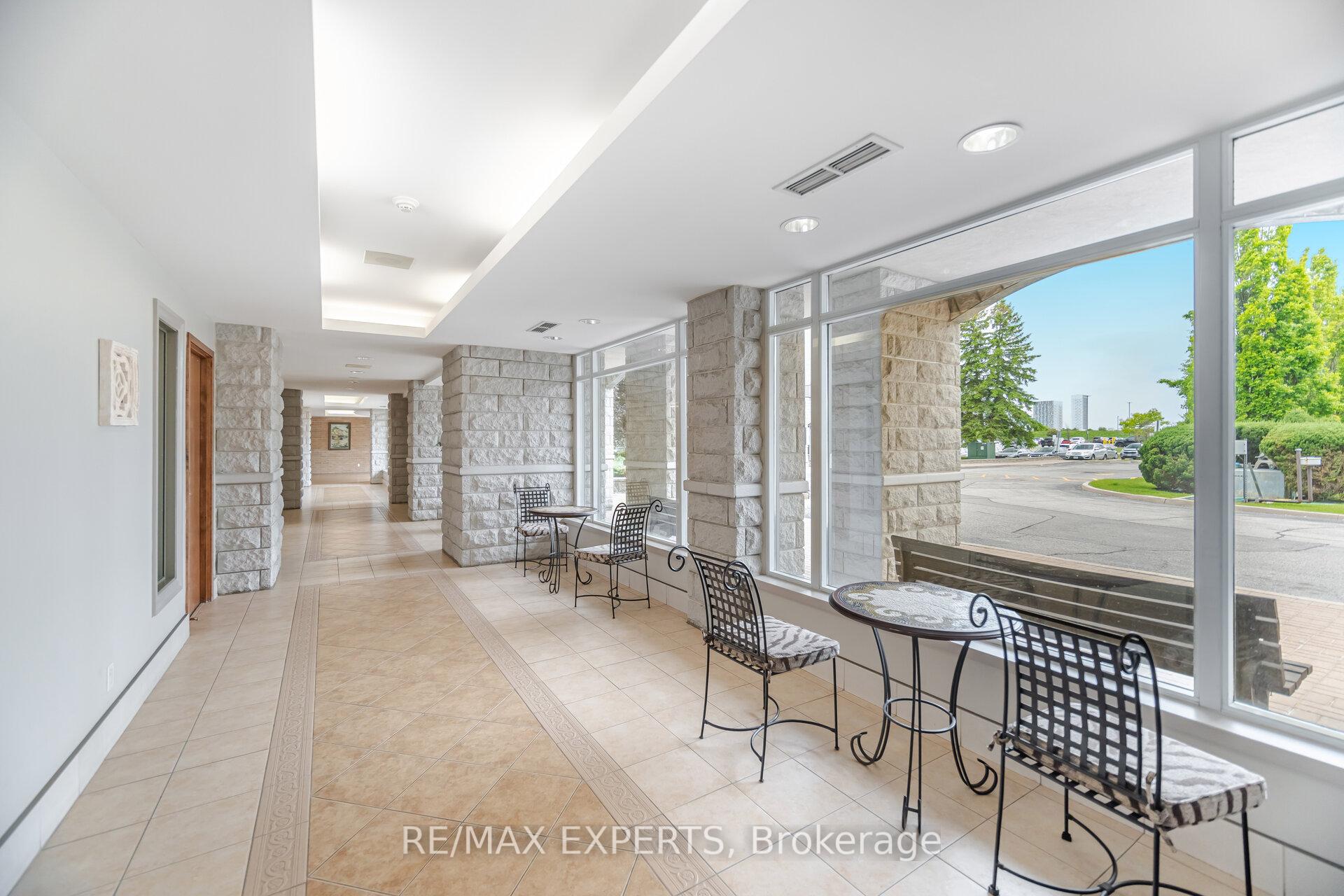 Photo 12 of Unit 312, 2504 Rutherford Road, Vaughan, Maple — HOMEH