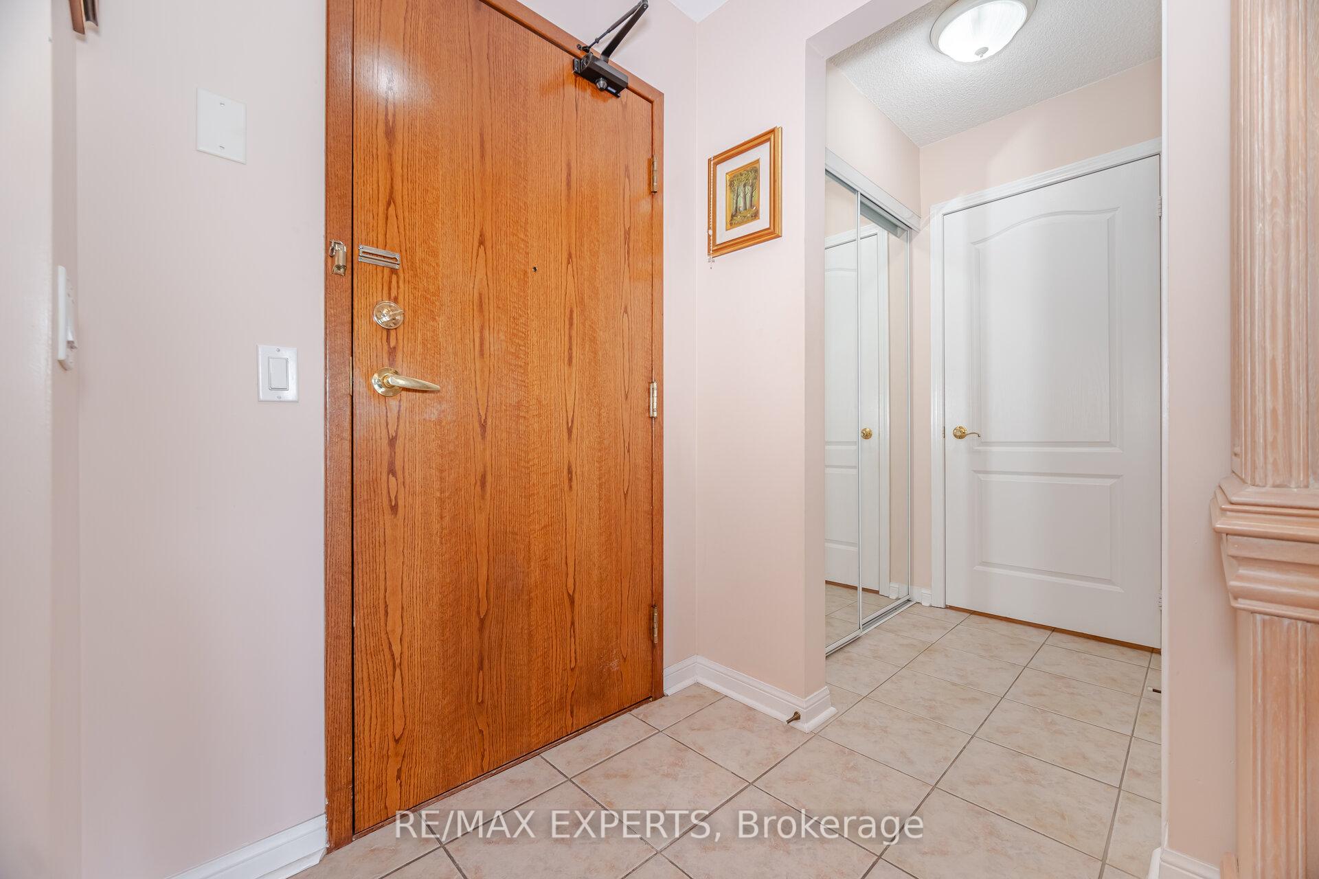 Photo 25 of Unit 312, 2504 Rutherford Road, Vaughan, Maple — HOMEH