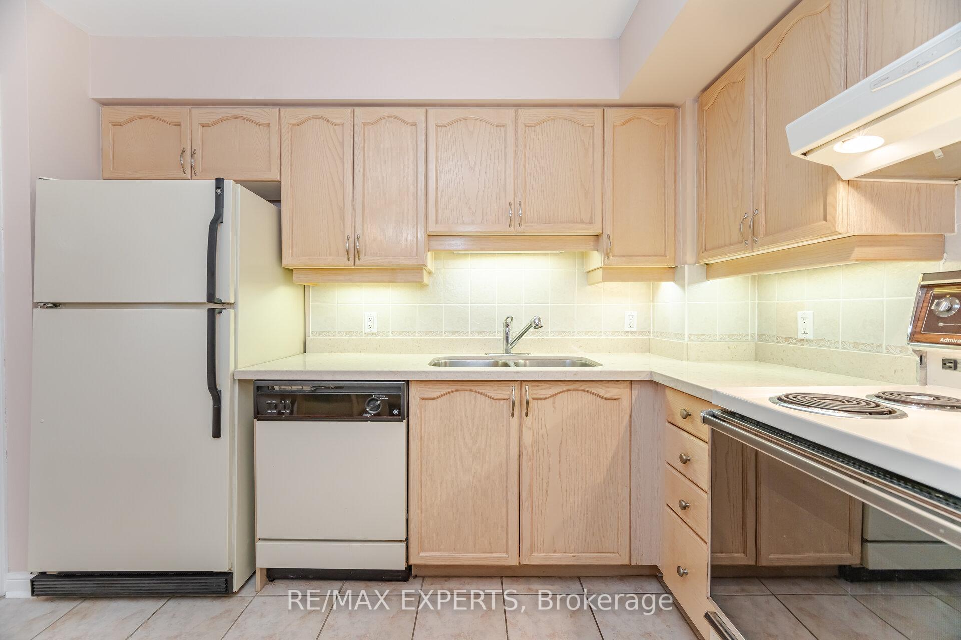 Photo 34 of Unit 312, 2504 Rutherford Road, Vaughan, Maple — HOMEH