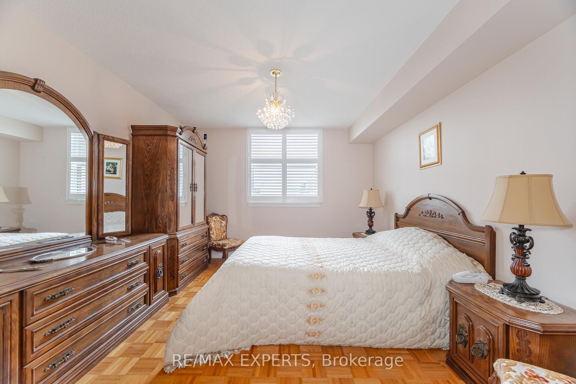 Photo 23 of Unit 312, 2504 Rutherford Road, Vaughan, Maple — HOMEH
