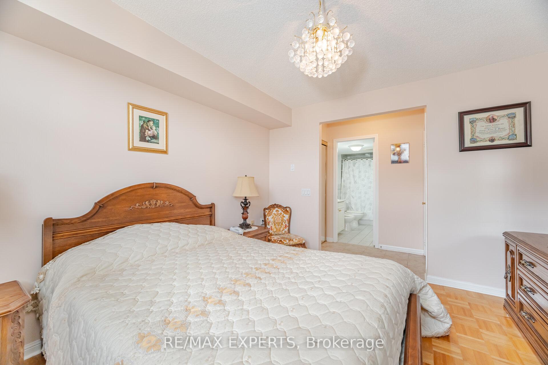 Photo 32 of Unit 312, 2504 Rutherford Road, Vaughan, Maple — HOMEH