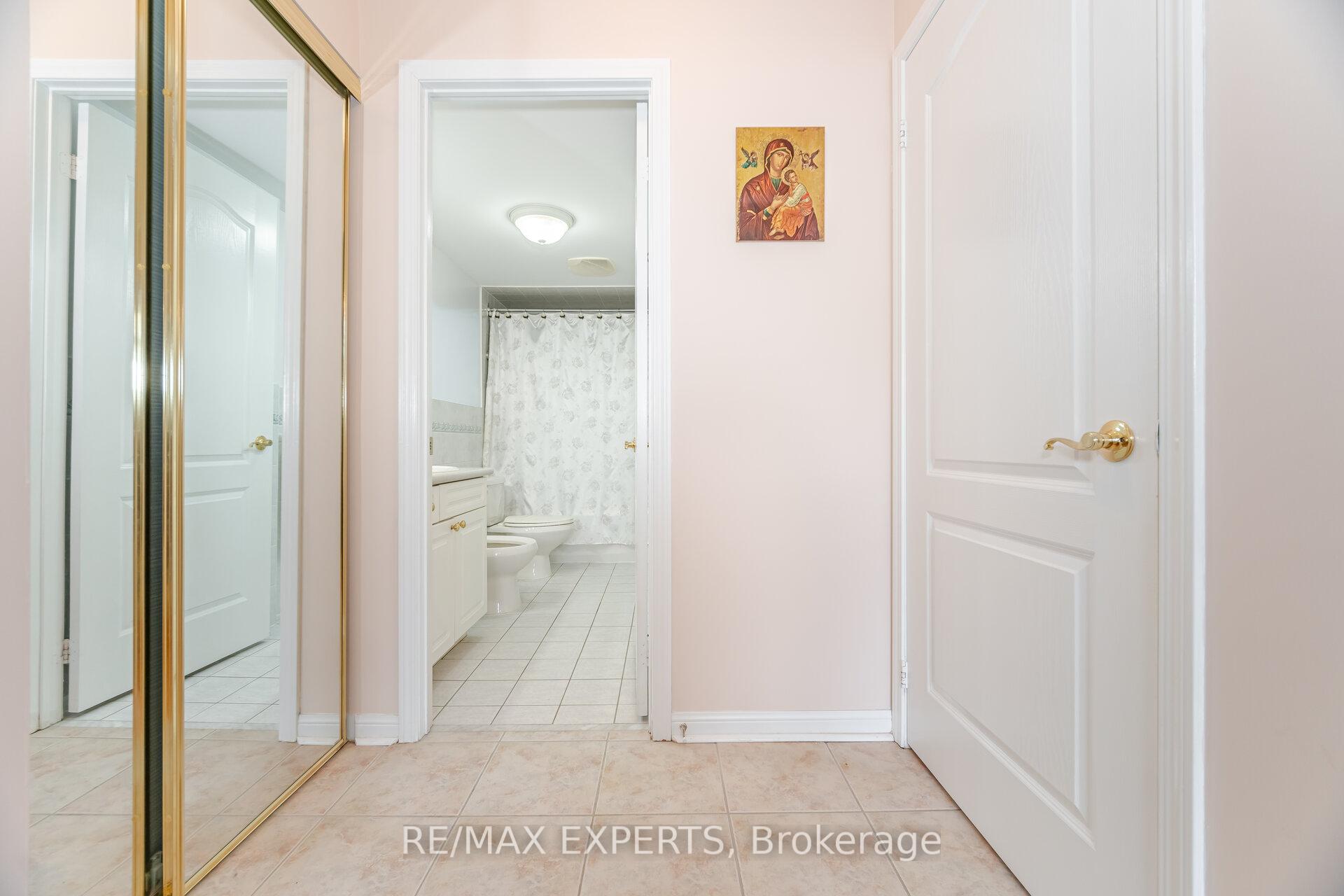 Photo 37 of Unit 312, 2504 Rutherford Road, Vaughan, Maple — HOMEH