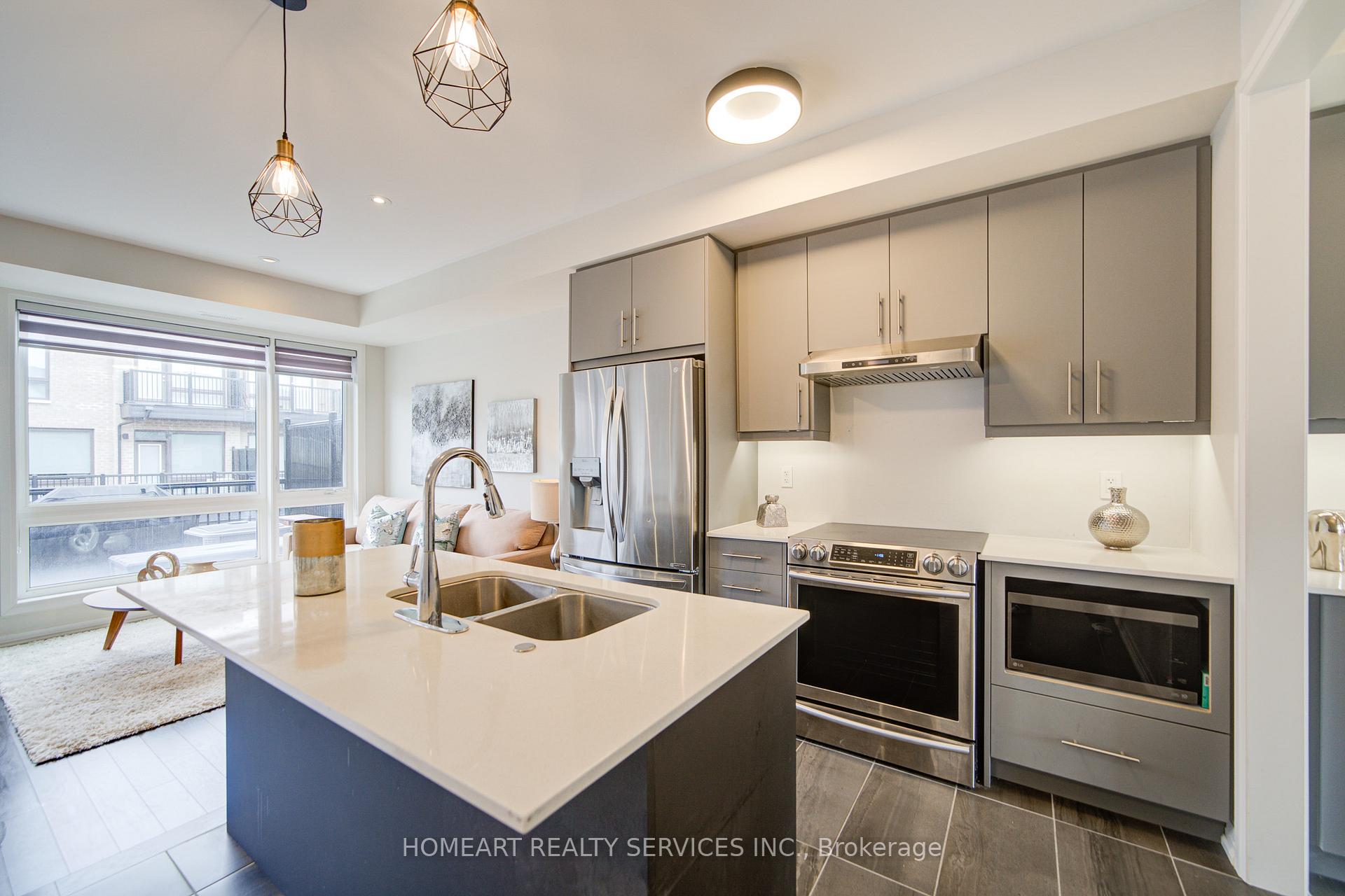 Photo 10 of 20 Concetta Conte Avenue, Markham, Victoria Square — HOMEH