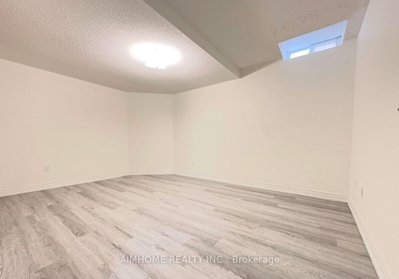 Photo 5 of Unit BSMT, 45 Marcus Crescent, Markham, Raymerville — HOMEH