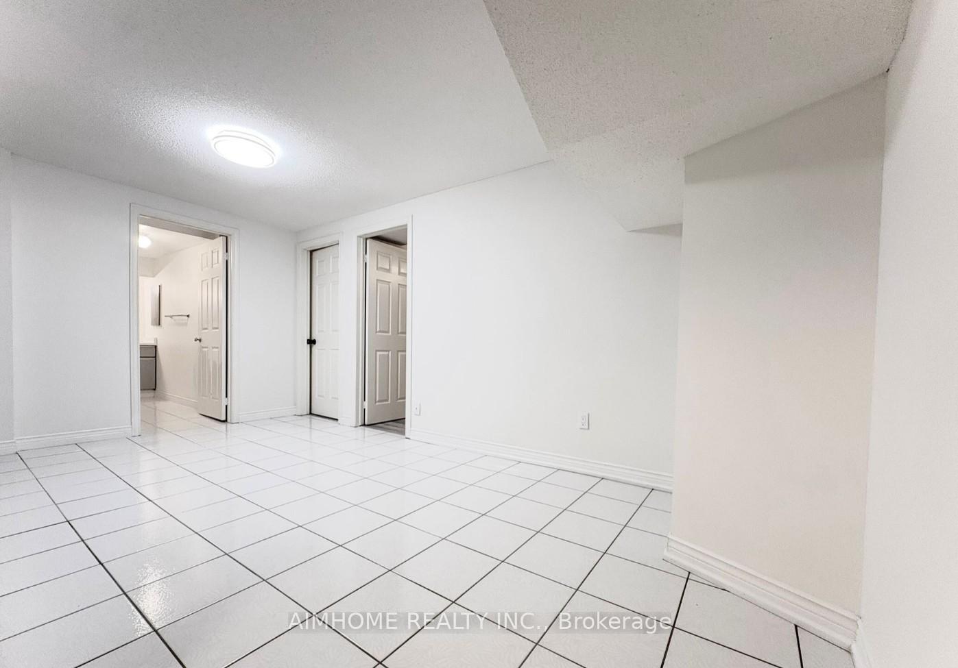 Photo 3 of Unit BSMT, 45 Marcus Crescent, Markham, Raymerville — HOMEH