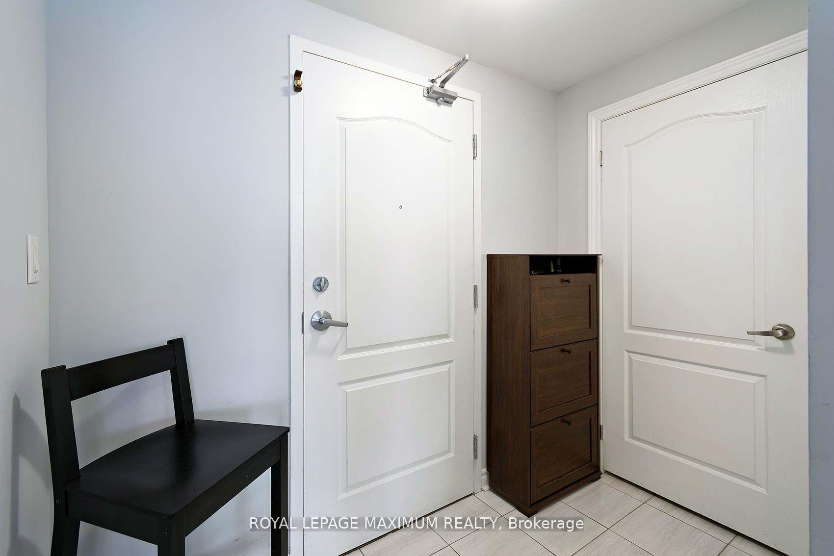 Photo 12 of Unit 214, 3905 Major Mackenzie Drive W, Vaughan, Vellore Village — HOMEH