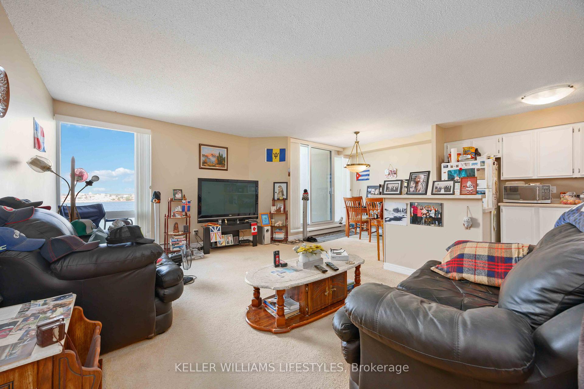 Photo 6 of Unit 603, 155 Front Street N, Sarnia — HOMEH