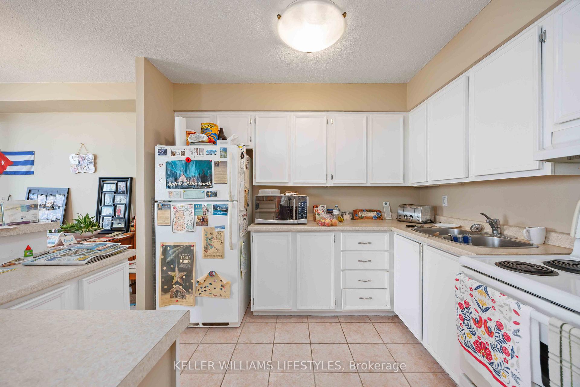 Photo 8 of Unit 603, 155 Front Street N, Sarnia — HOMEH