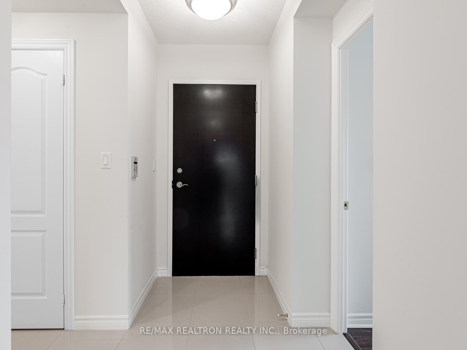 Photo 1 of Unit 1011, 88 Promenade Circle, Vaughan, Brownridge — HOMEH