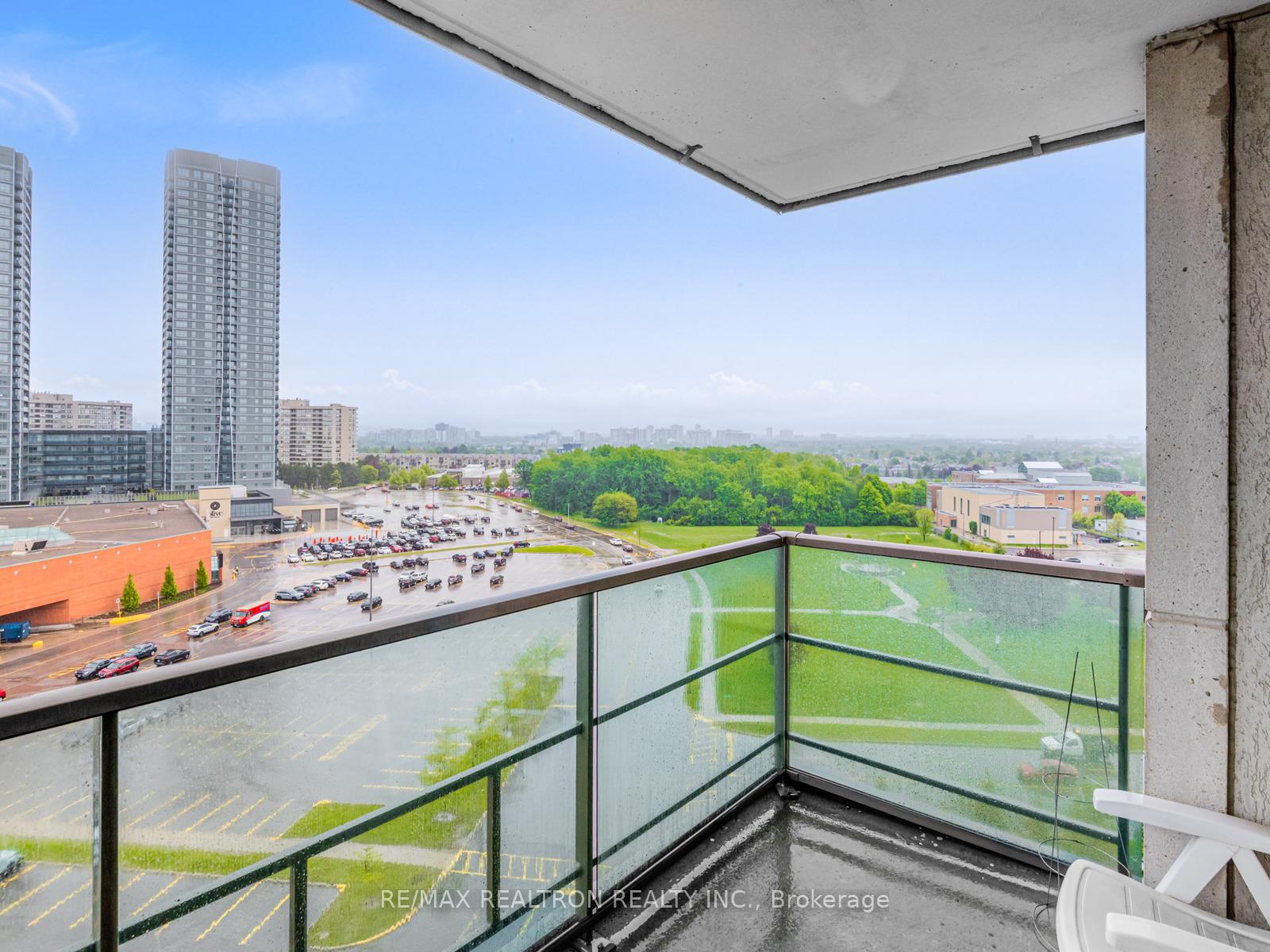 Photo 3 of Unit 1011, 88 Promenade Circle, Vaughan, Brownridge — HOMEH