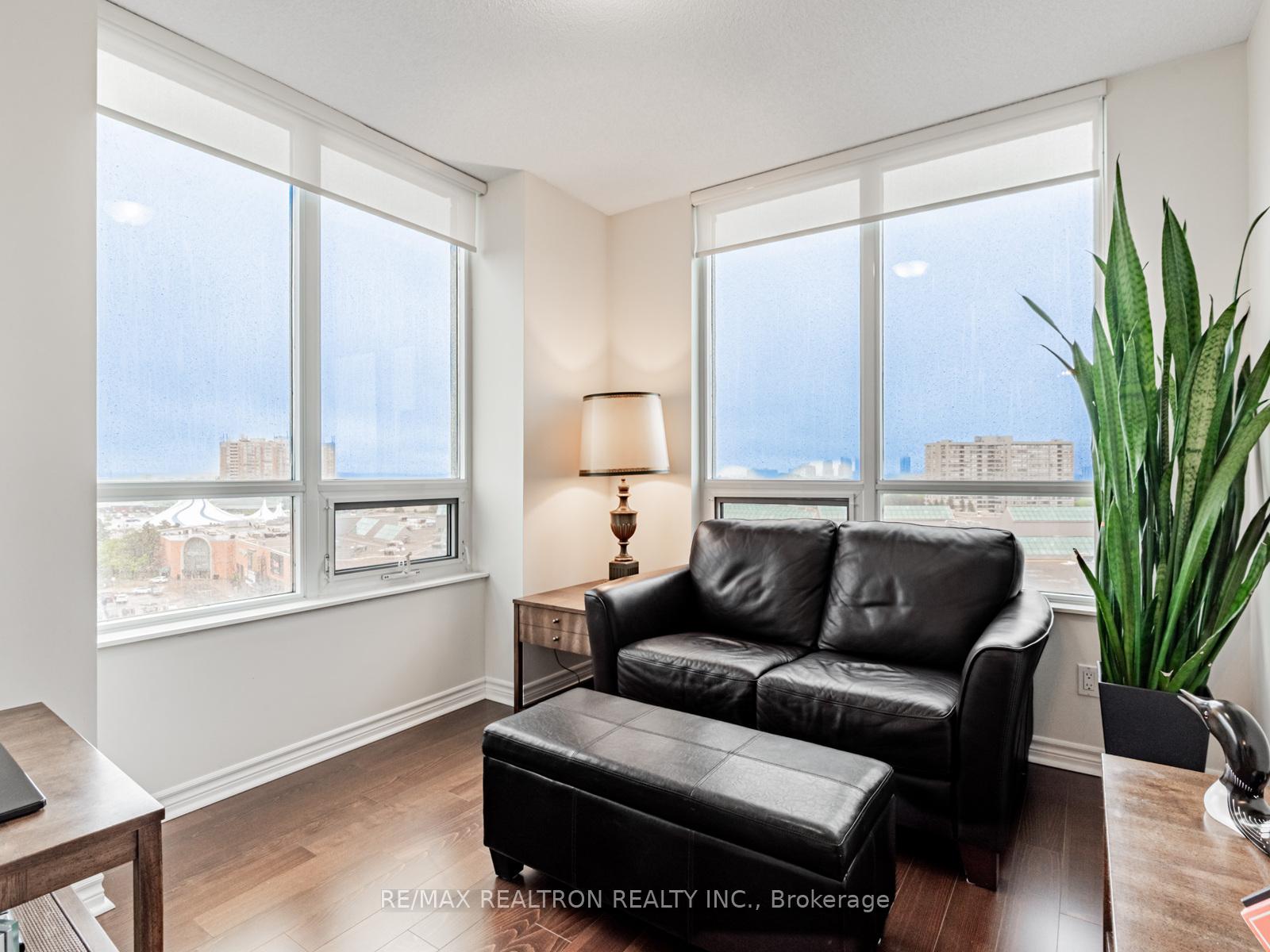 Photo 12 of Unit 1011, 88 Promenade Circle, Vaughan, Brownridge — HOMEH