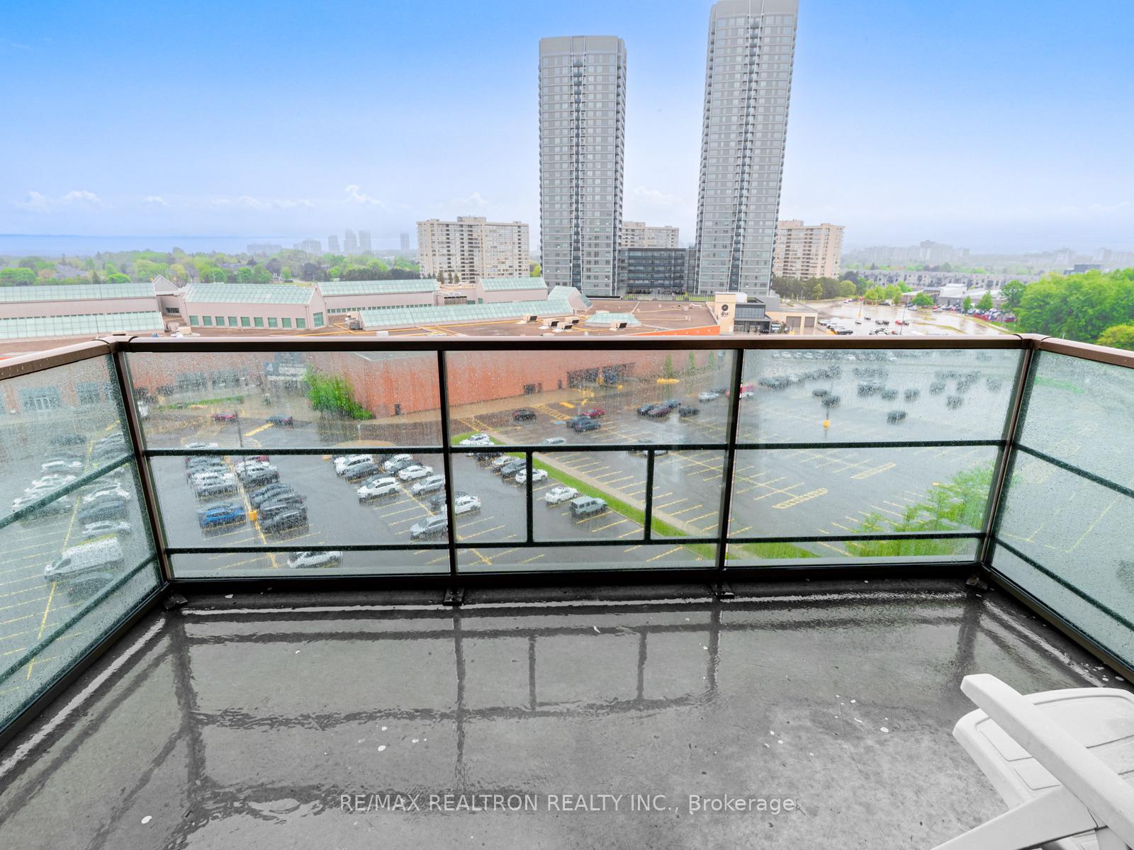 Photo 11 of Unit 1011, 88 Promenade Circle, Vaughan, Brownridge — HOMEH