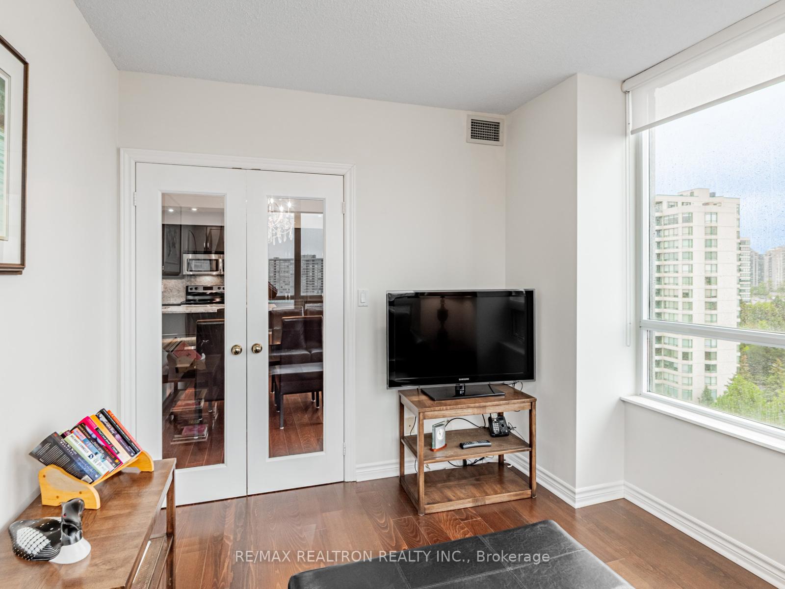 Photo 14 of Unit 1011, 88 Promenade Circle, Vaughan, Brownridge — HOMEH