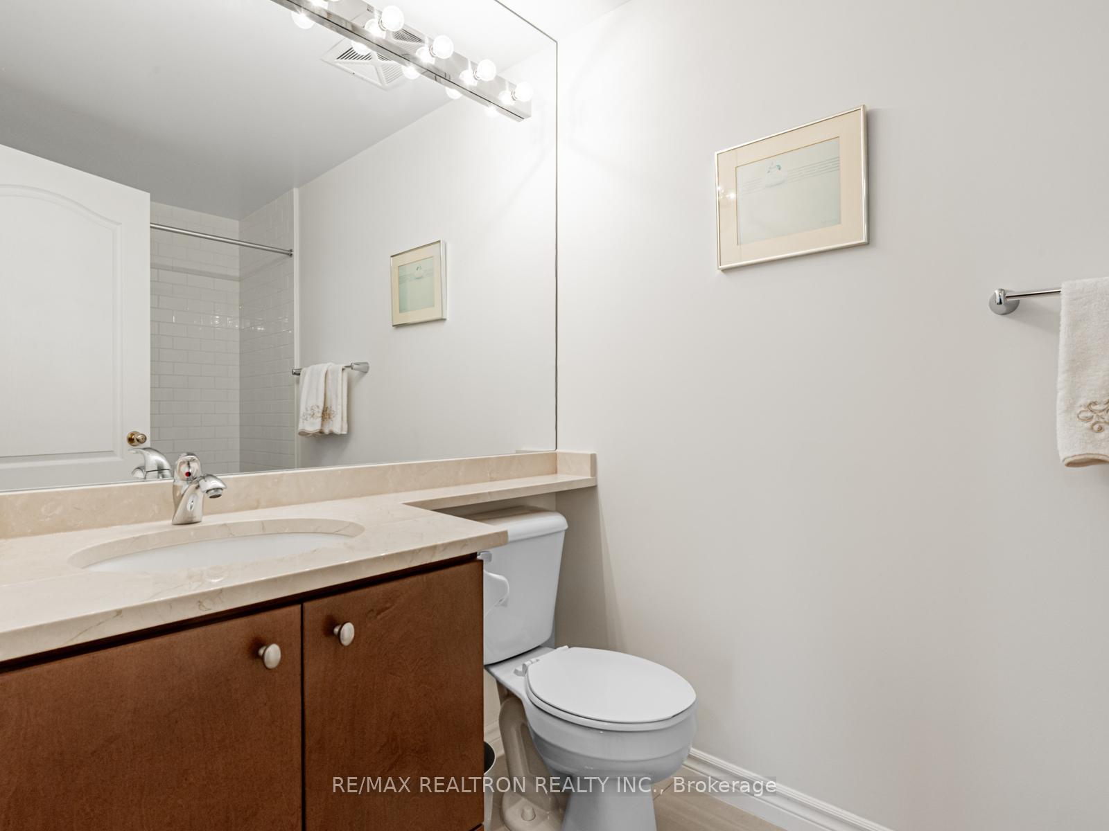 Photo 16 of Unit 1011, 88 Promenade Circle, Vaughan, Brownridge — HOMEH