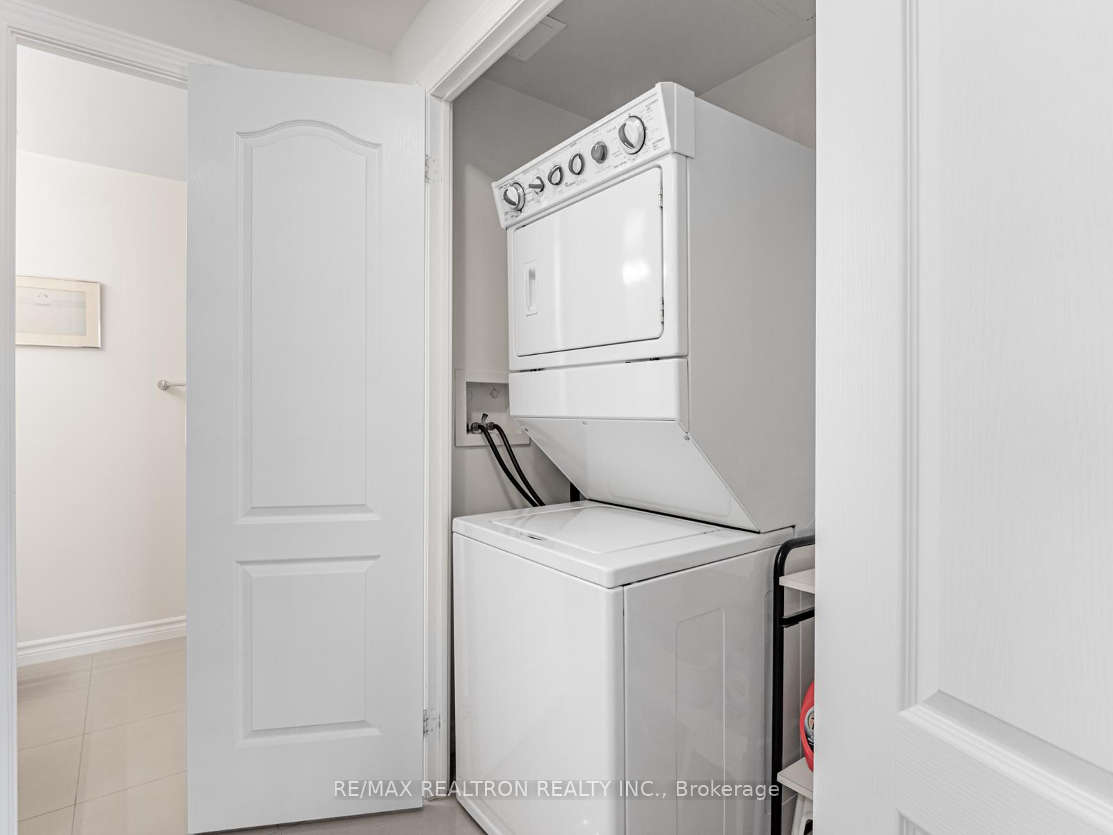 Photo 23 of Unit 1011, 88 Promenade Circle, Vaughan, Brownridge — HOMEH