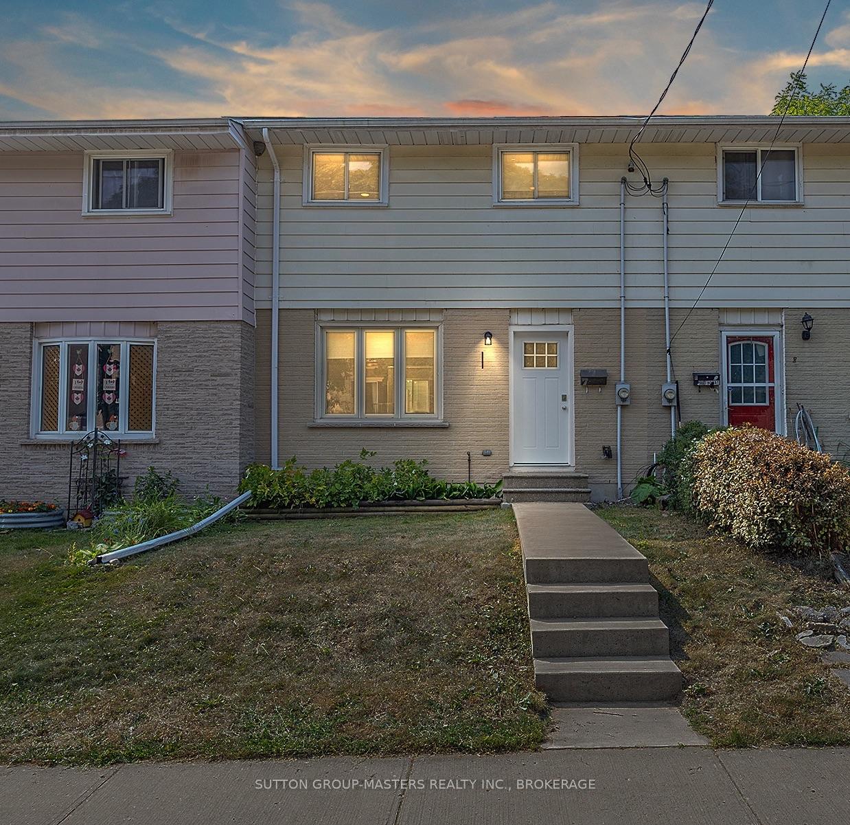 Photo 1 of 7-98 Thomas Street, Kingston, East of Sir John A. Blvd — HOMEH