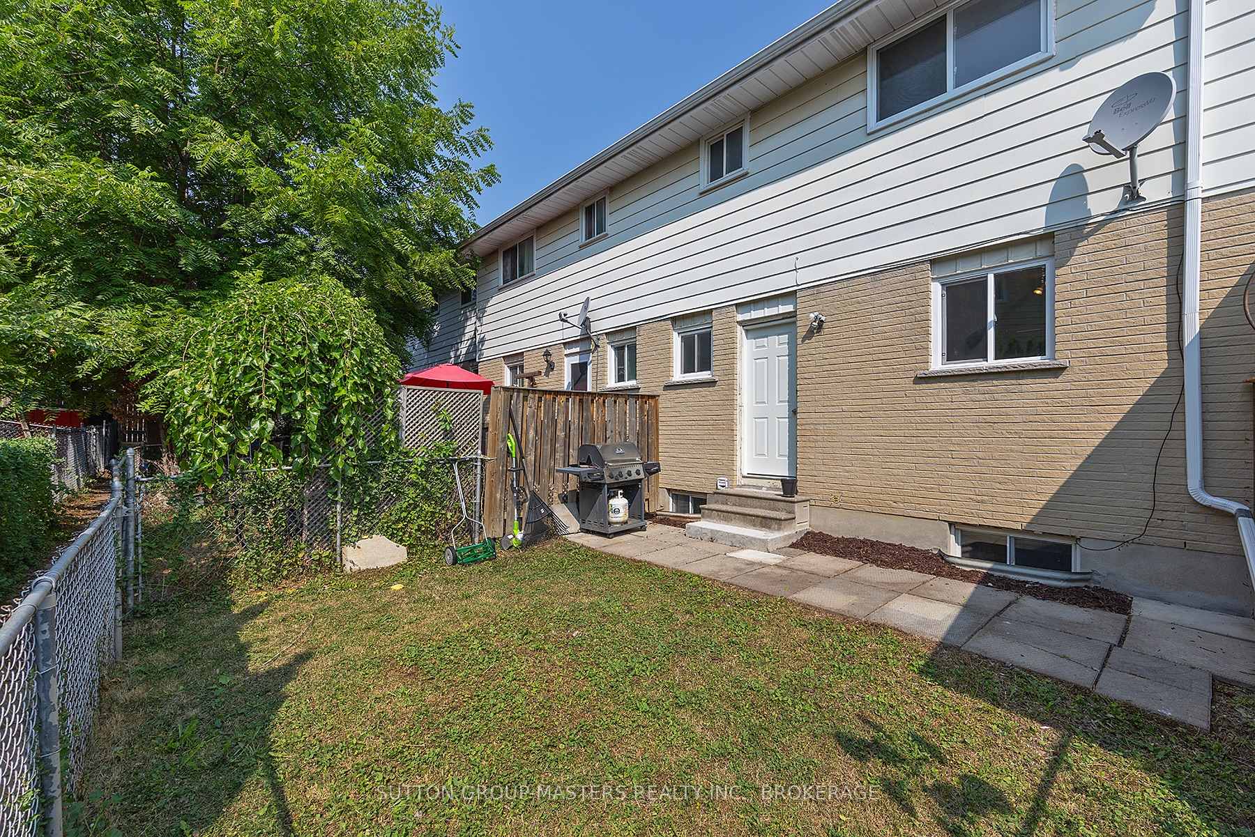 Photo 30 of 7-98 Thomas Street, Kingston, East of Sir John A. Blvd — HOMEH