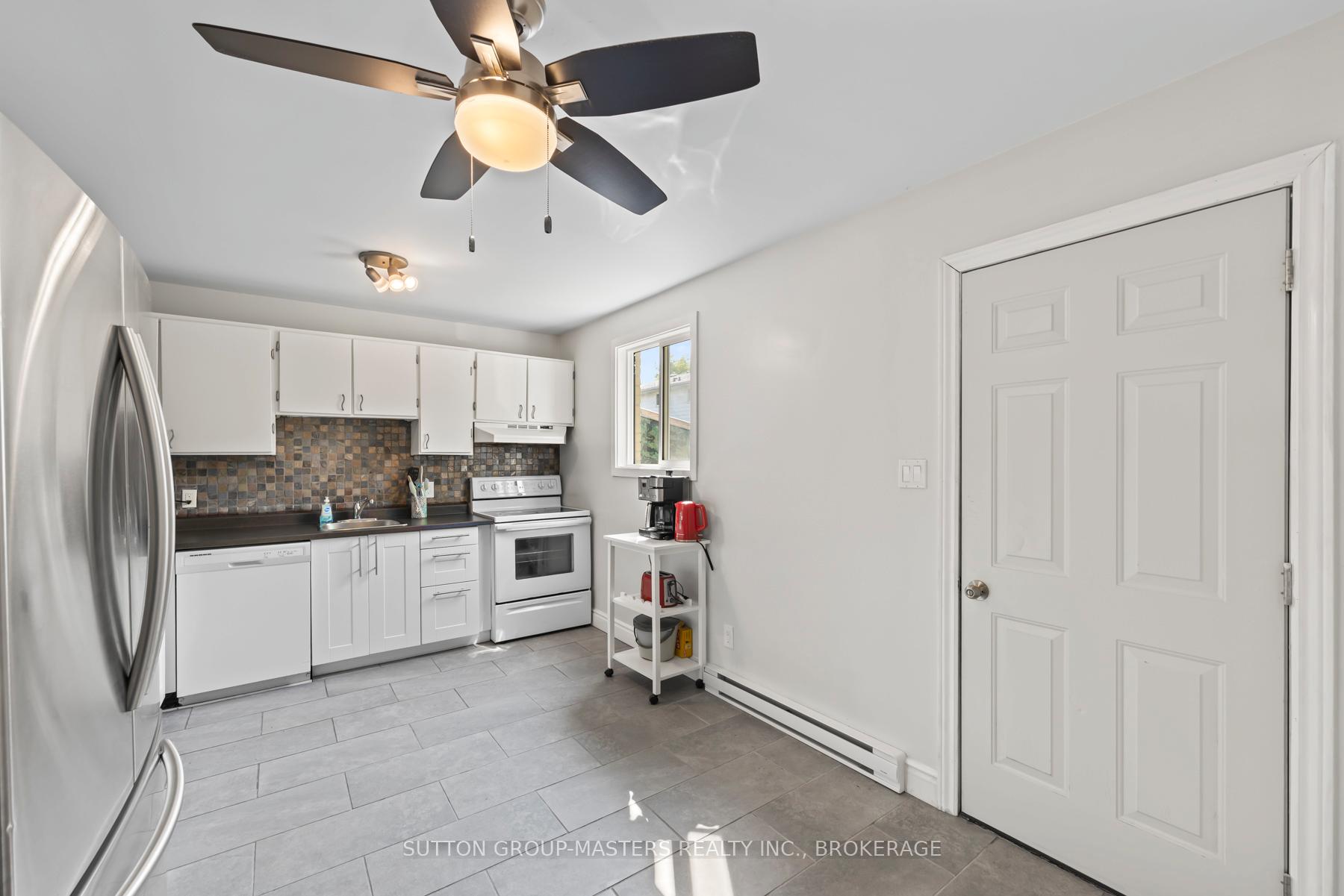 Photo 5 of 7-98 Thomas Street, Kingston, East of Sir John A. Blvd — HOMEH