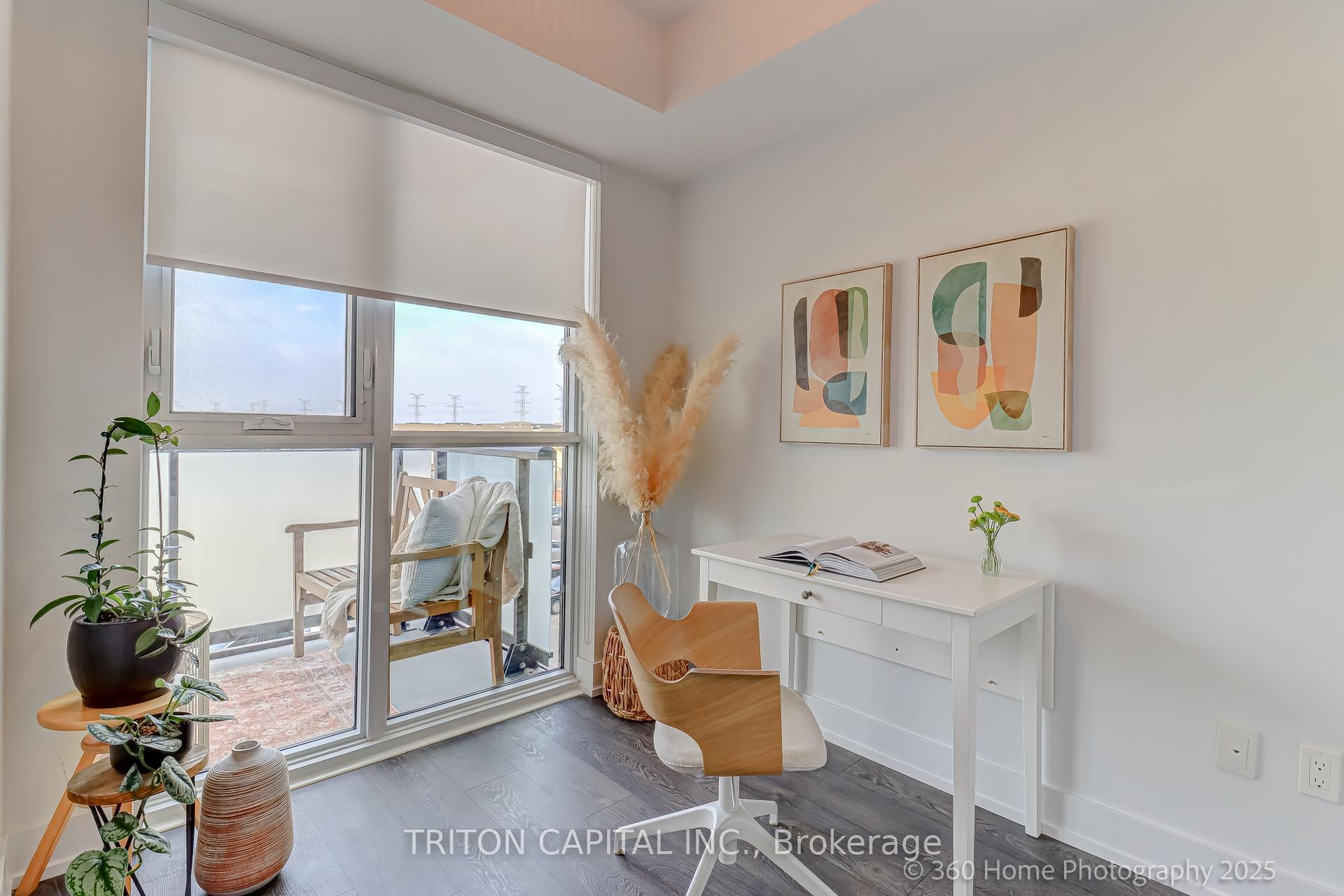 Photo 2 of Unit 418, 2550 Simcoe St N Street, Oshawa, Windfields — HOMEH