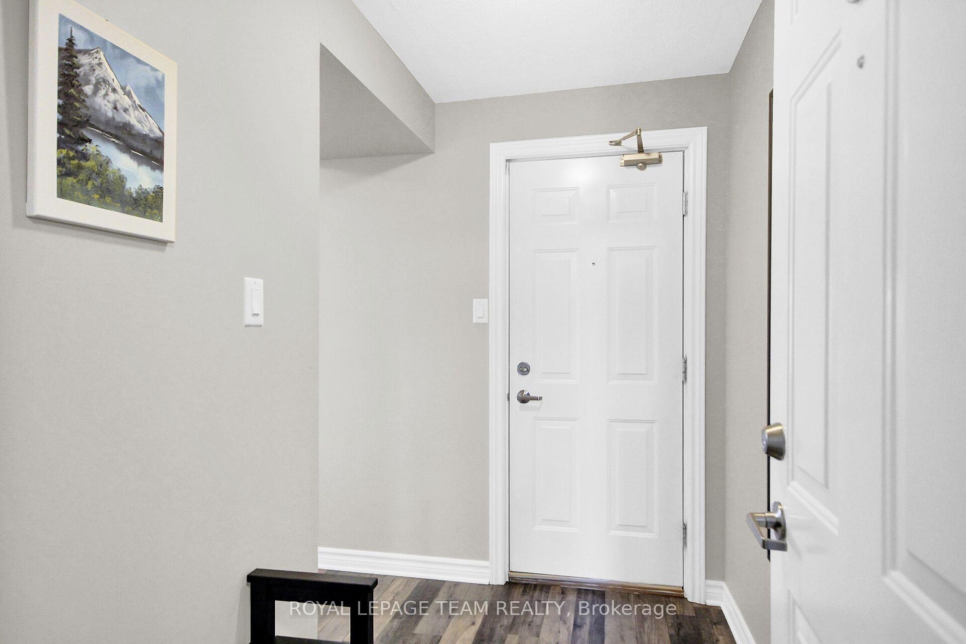 Photo 7 of Unit 5, 46 Barnstone Drive, Ottawa, Barrhaven East — HOMEH