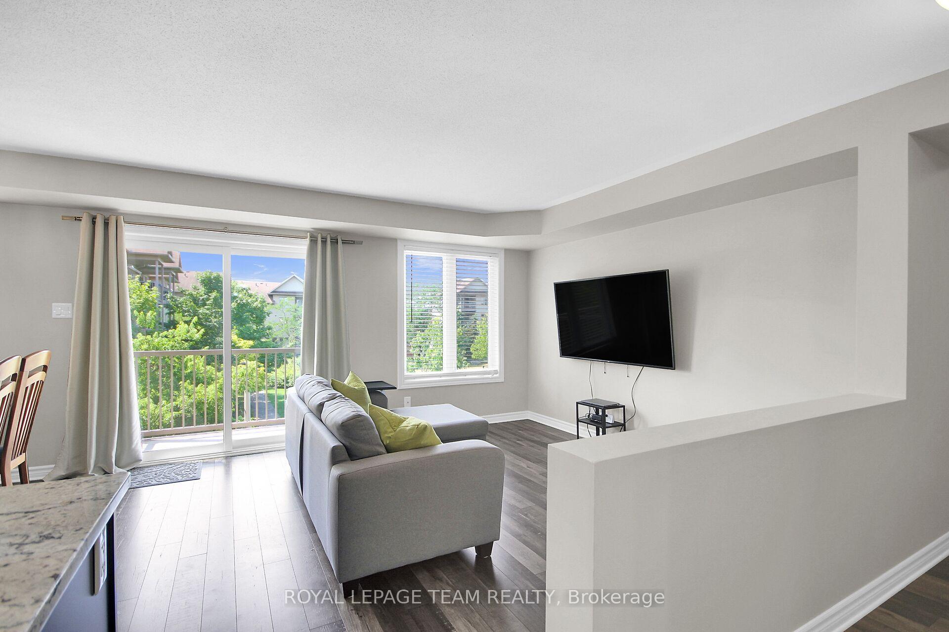 Photo 11 of Unit 5, 46 Barnstone Drive, Ottawa, Barrhaven East — HOMEH
