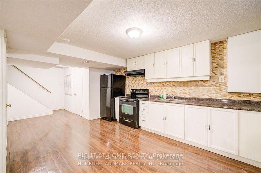 Photo 6 of 24 Enola Pl , (Basement), Vaughan, Maple — HOMEH