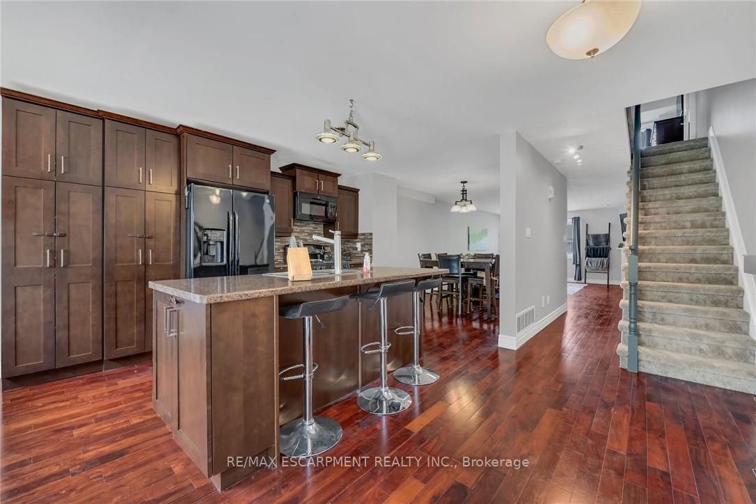 Photo 5 of Unit 24, 26 Moss Boulevard, Hamilton, Dundas — HOMEH