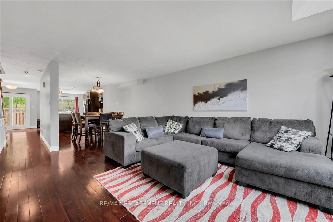 Photo 14 of Unit 24, 26 Moss Boulevard, Hamilton, Dundas — HOMEH