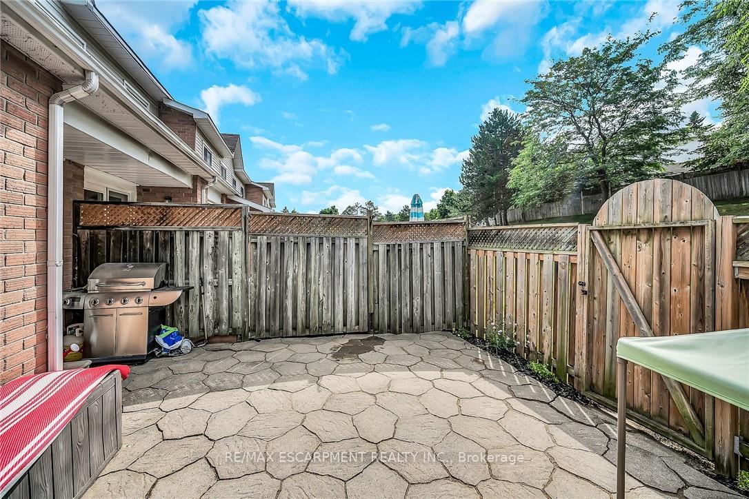 Photo 36 of Unit 24, 26 Moss Boulevard, Hamilton, Dundas — HOMEH