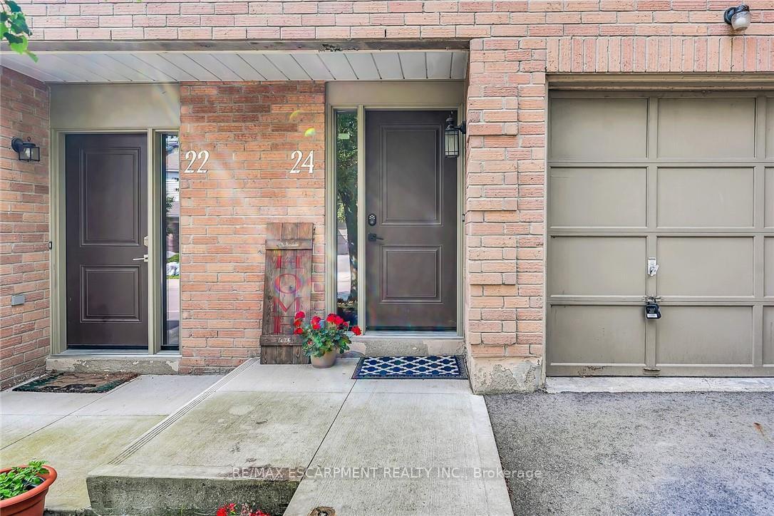 Photo 31 of Unit 24, 26 Moss Boulevard, Hamilton, Dundas — HOMEH