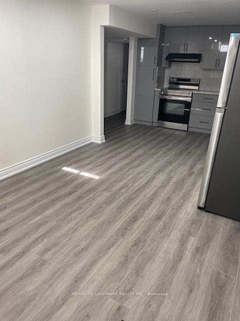Photo 6 of Unit Basement, 162 Doubtfire Crescent, Markham, Middlefield — HOMEH