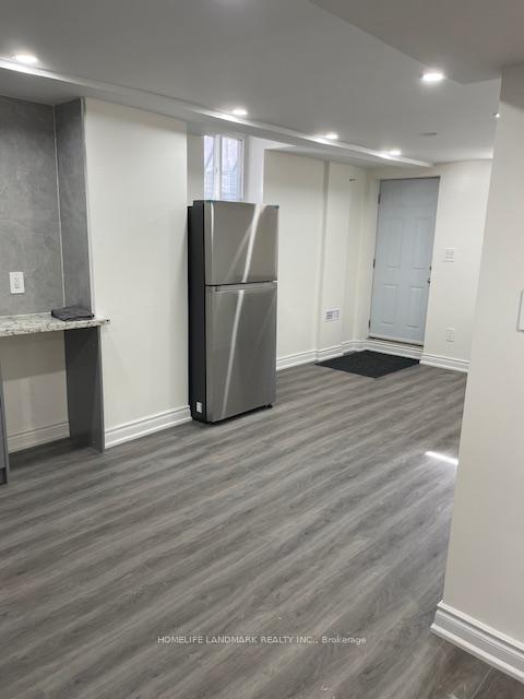 Photo 8 of Unit Basement, 162 Doubtfire Crescent, Markham, Middlefield — HOMEH