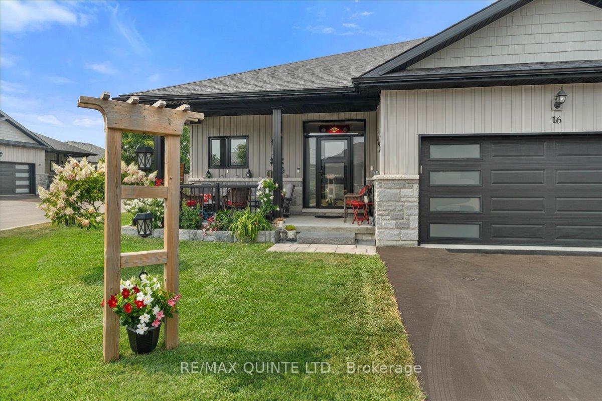 Photo 6 of Unit 16, 39 Downes Avenue, Prince Edward County, Picton — HOMEH