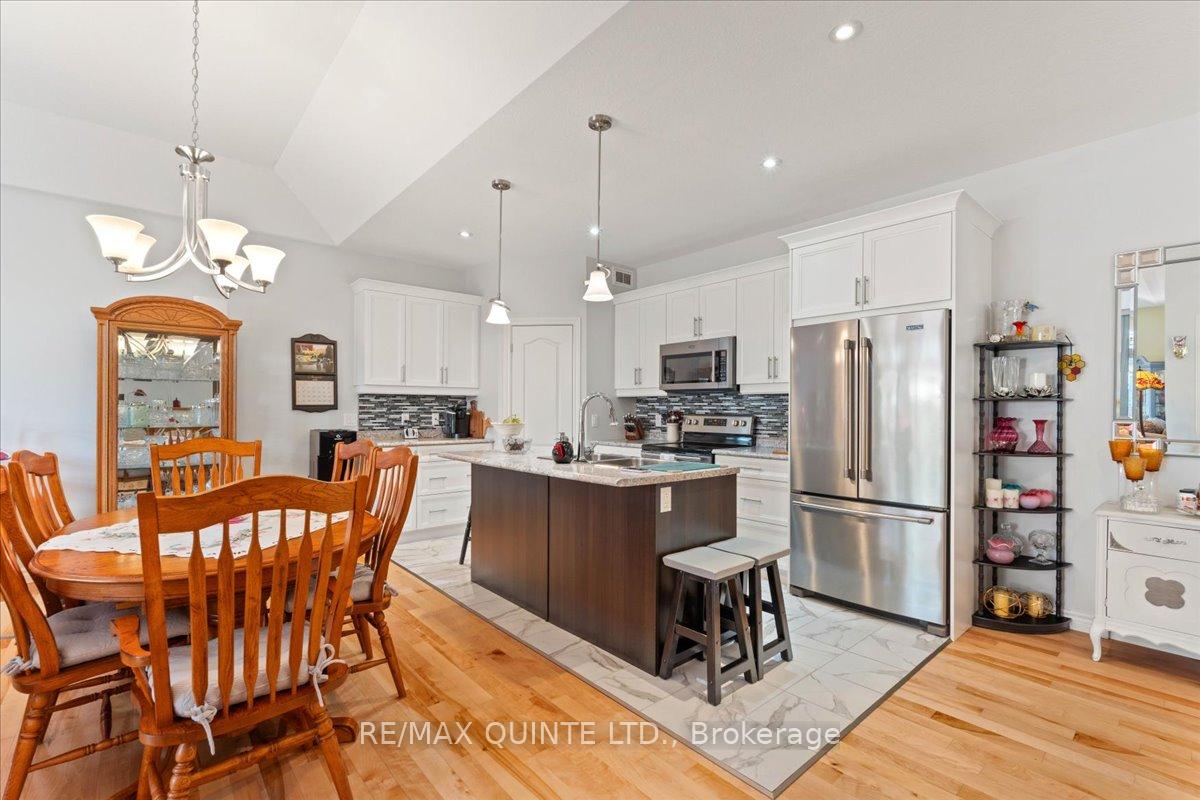 Photo 2 of Unit 16, 39 Downes Avenue, Prince Edward County, Picton — HOMEH