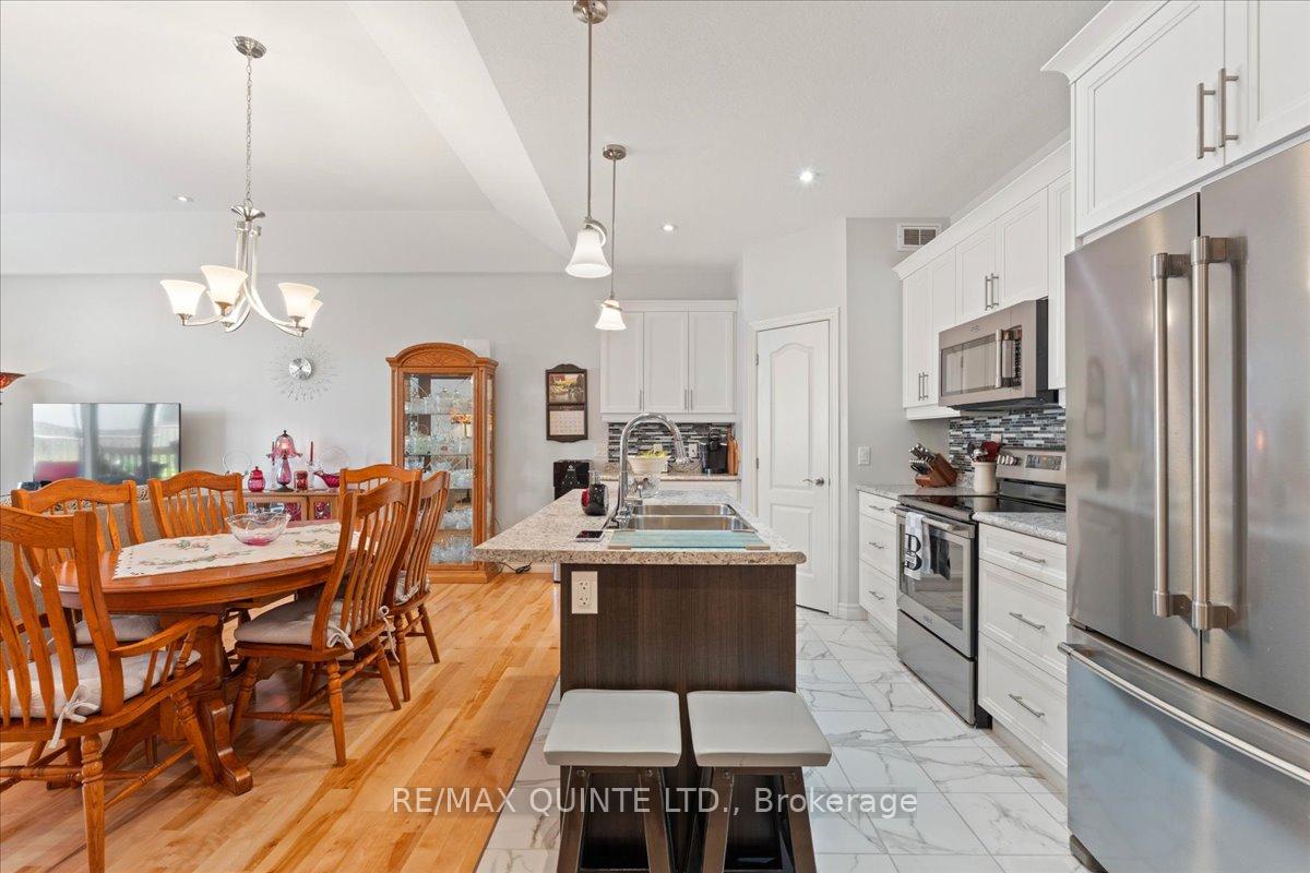 Photo 4 of Unit 16, 39 Downes Avenue, Prince Edward County, Picton — HOMEH