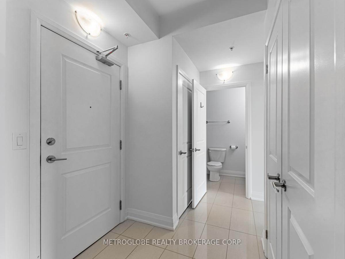 Photo 2 of Unit 412, 12 Woodstream Boulevard E, Vaughan, Vaughan Grove — HOMEH