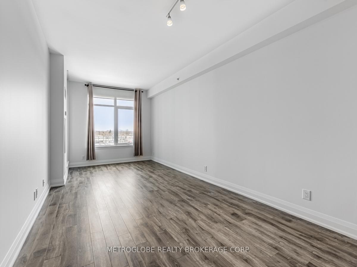 Photo 3 of Unit 412, 12 Woodstream Boulevard E, Vaughan, Vaughan Grove — HOMEH