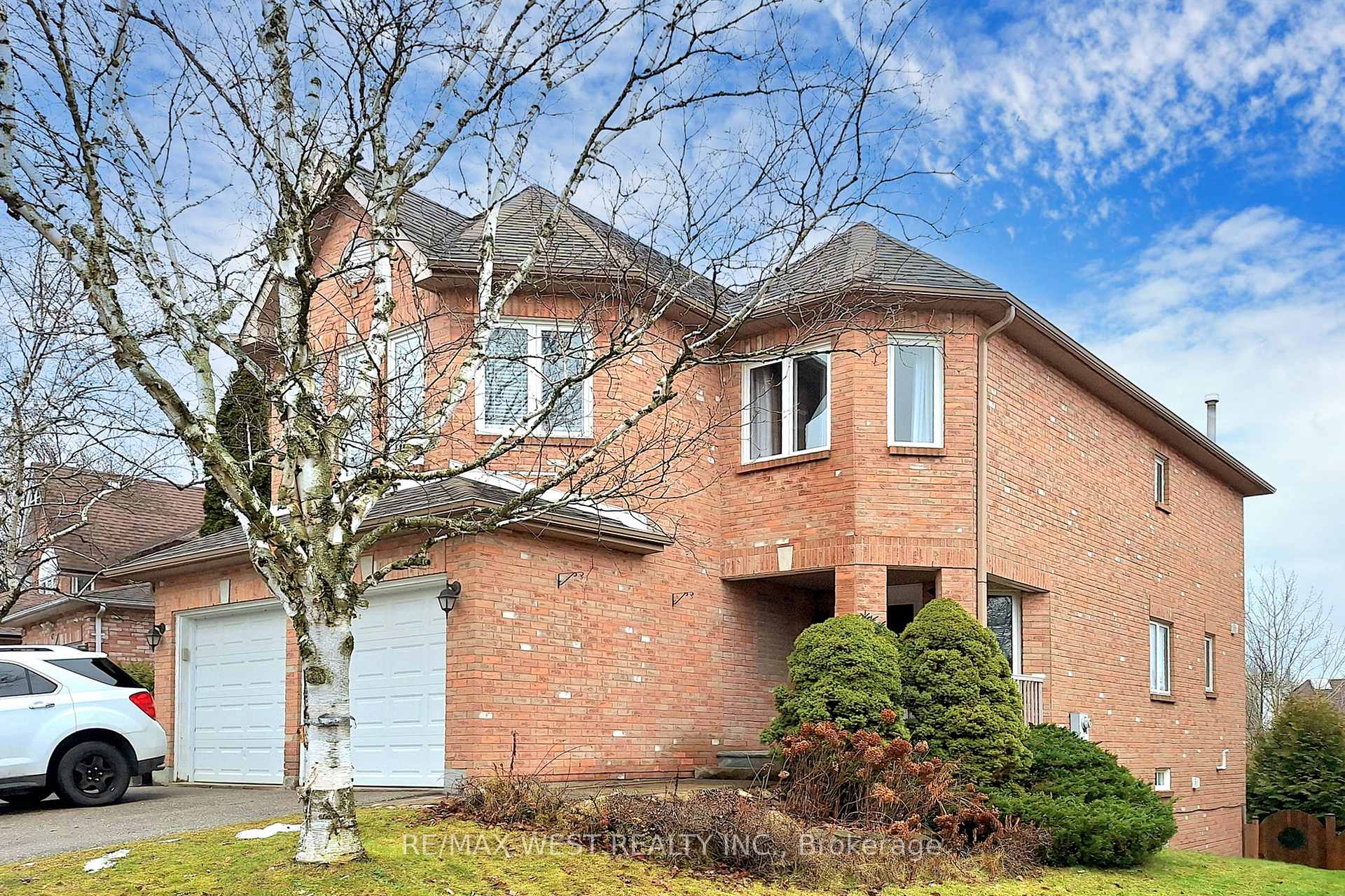 Photo 13 of 43 Chiswick Crescent, Aurora, Aurora Highlands — HOMEH
