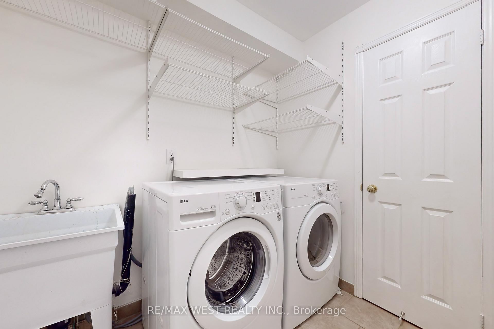 Photo 19 of 43 Chiswick Crescent, Aurora, Aurora Highlands — HOMEH