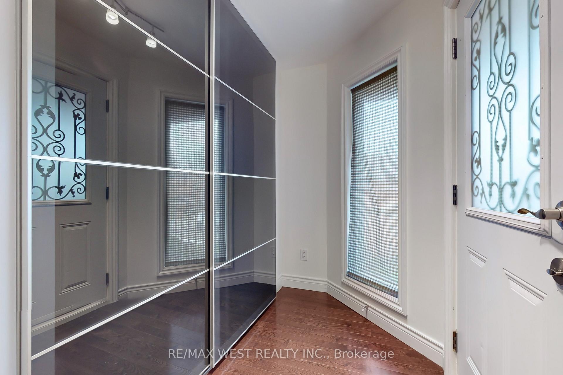 Photo 22 of 43 Chiswick Crescent, Aurora, Aurora Highlands — HOMEH