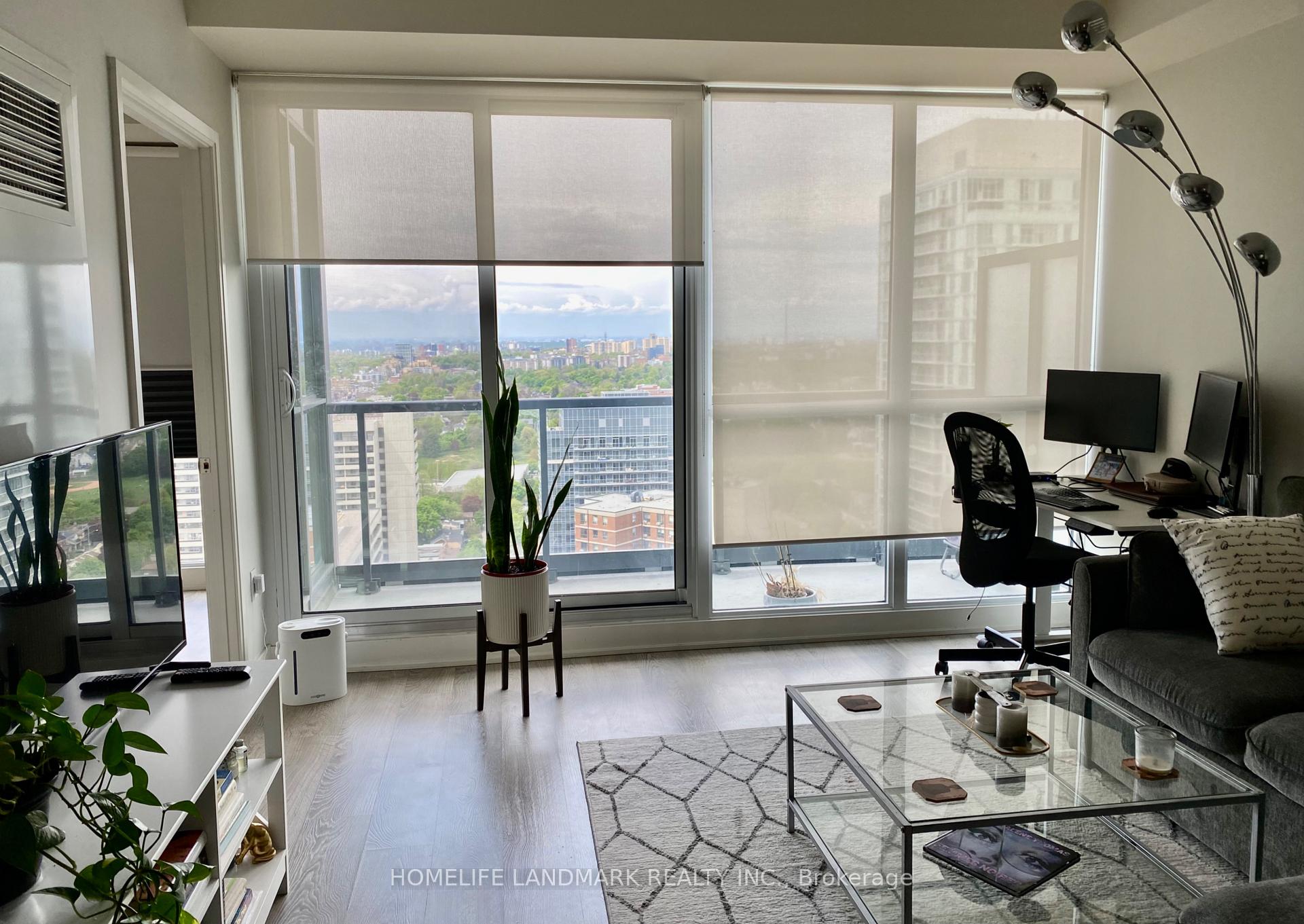 Photo 5 of Unit 2903, 30 Roehampton Avenue, Toronto, Mount Pleasant West — HOMEH