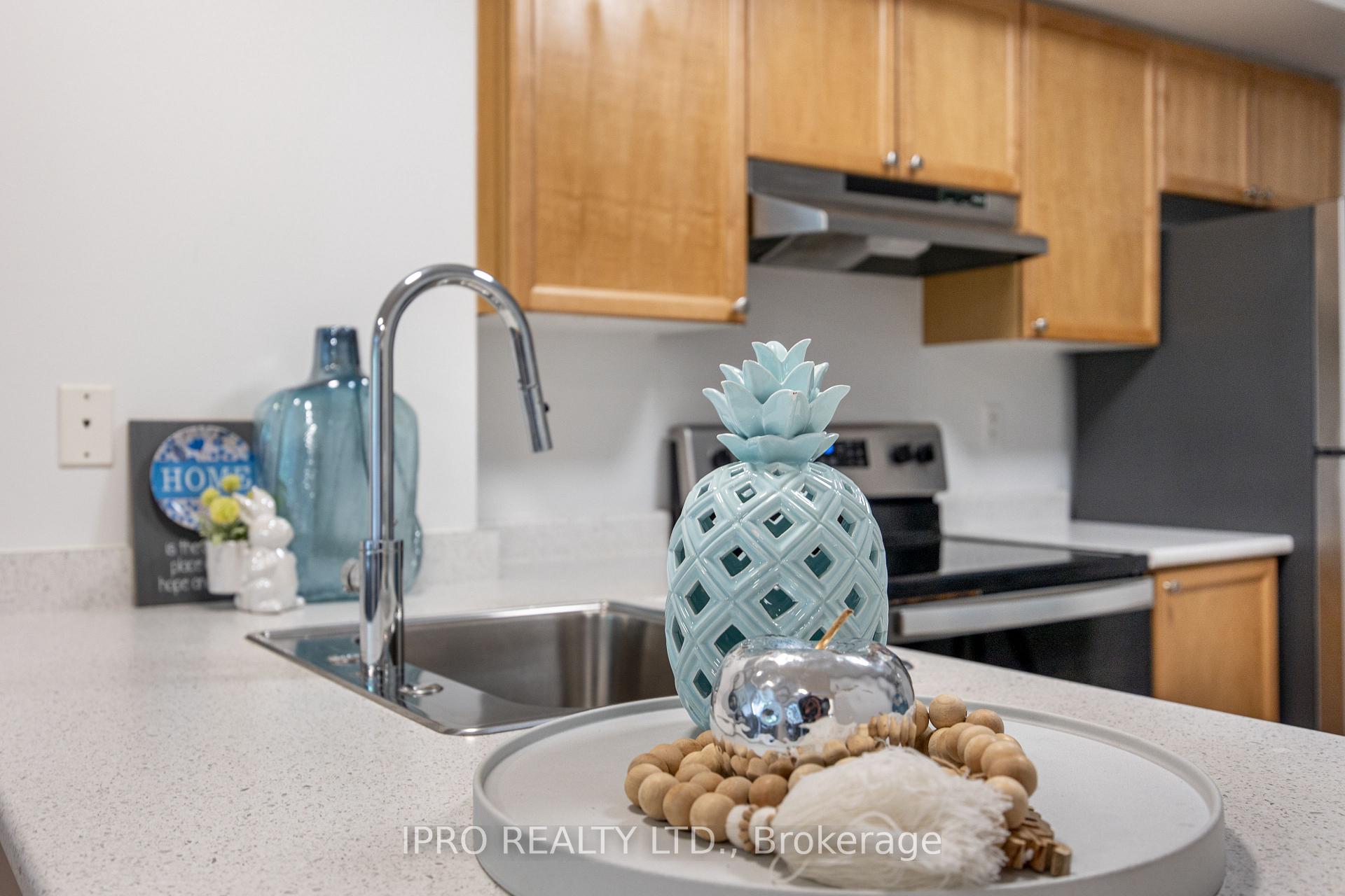 Photo 13 of Unit 176, 312 John Street, Markham, Aileen-Willowbrook — HOMEH
