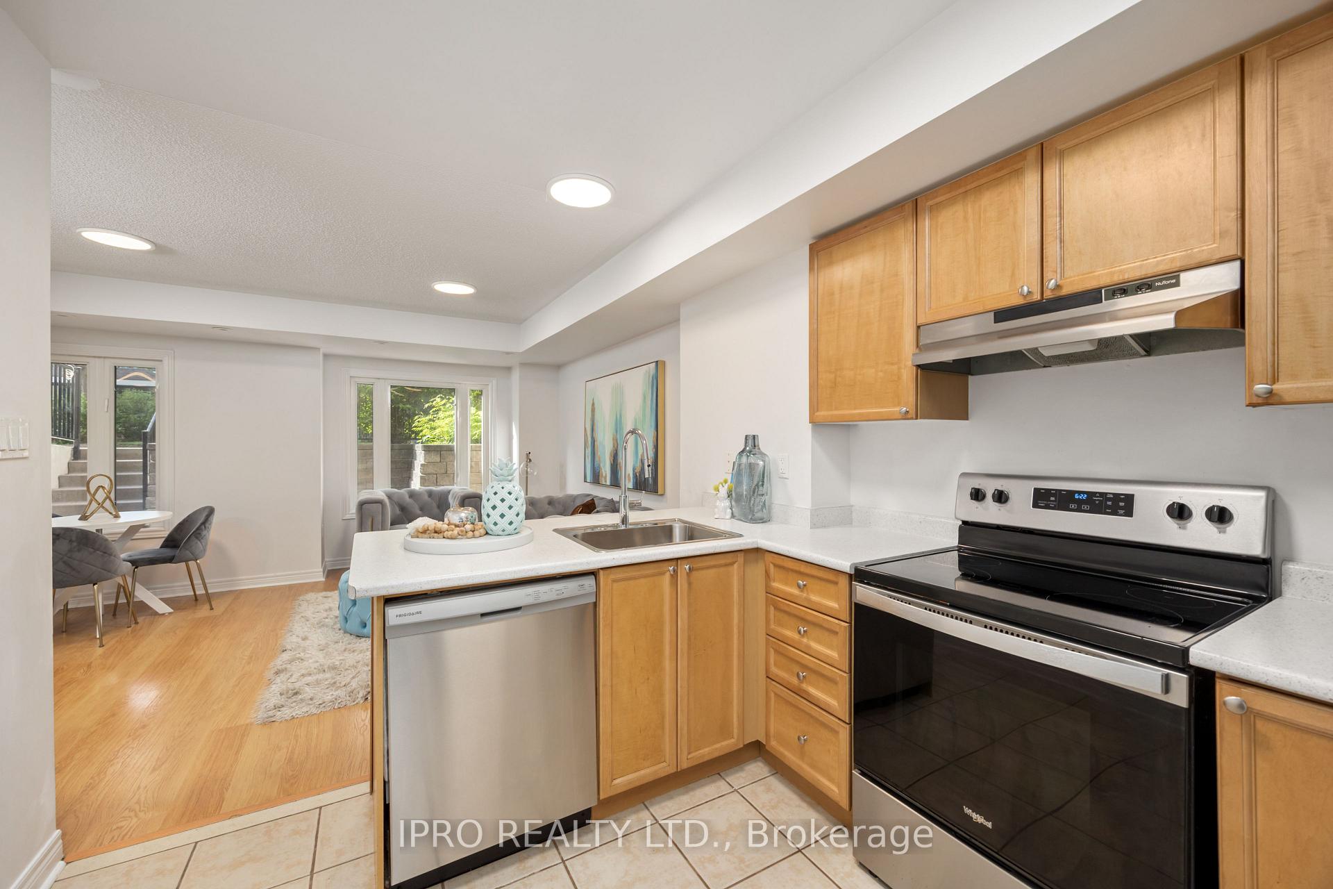 Photo 15 of Unit 176, 312 John Street, Markham, Aileen-Willowbrook — HOMEH