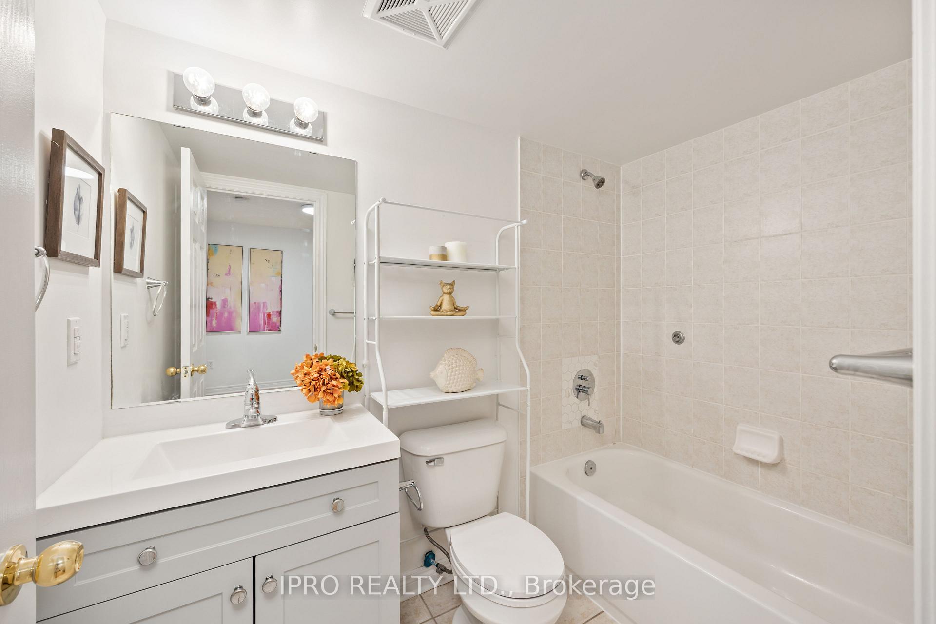 Photo 26 of Unit 176, 312 John Street, Markham, Aileen-Willowbrook — HOMEH