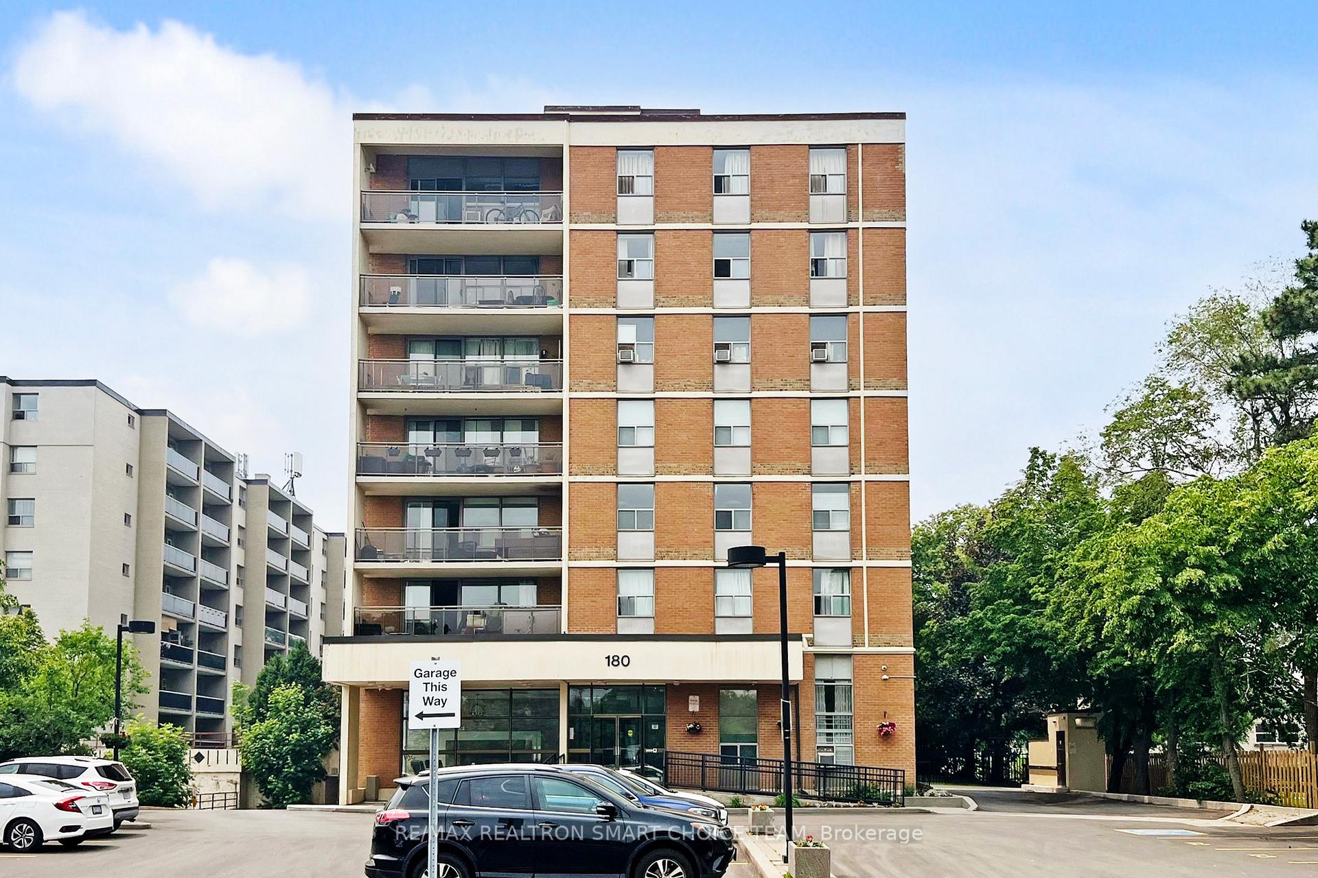 Photo 2 of Unit 506, 180 Dudley Avenue, Markham, Thornhill — HOMEH